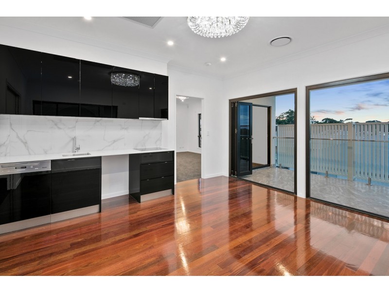 285 Main Road, Wellington Point QLD 4160