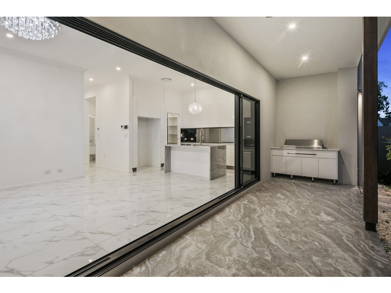 285 Main Road, Wellington Point QLD 4160