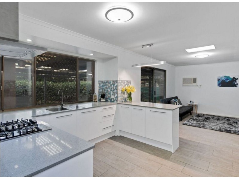 40 Arlington St, Cleveland QLD 4163