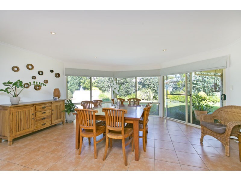 2 Braemar Court, Redland Bay QLD 4165