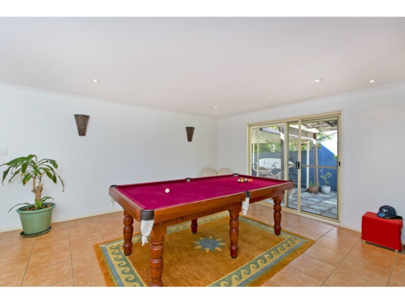 2 Braemar Court, Redland Bay QLD 4165