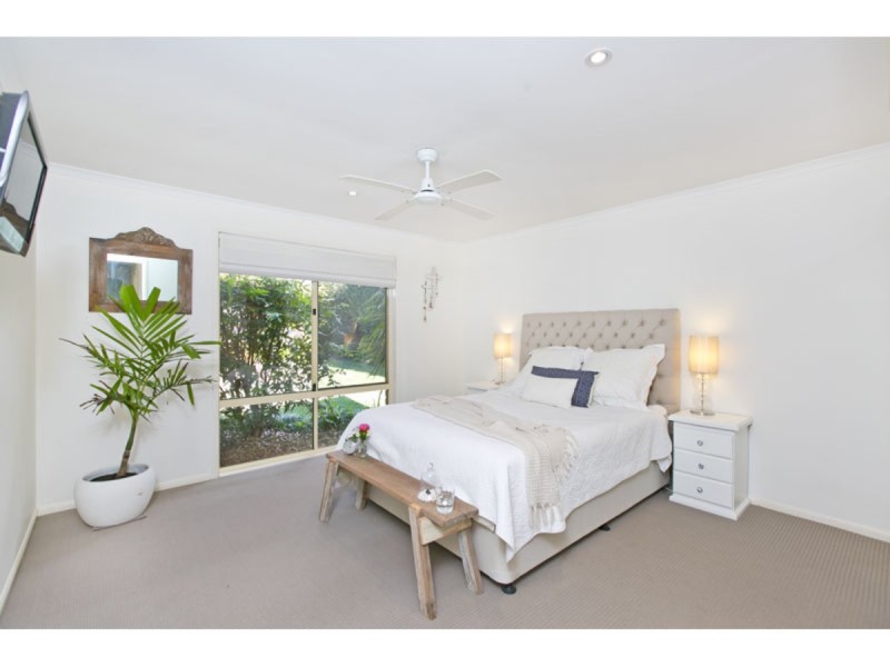 2 Braemar Court, Redland Bay QLD 4165
