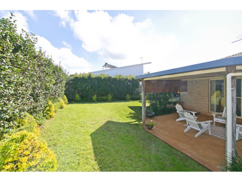 2 Braemar Court, Redland Bay QLD 4165