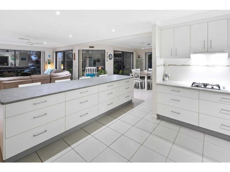 1 Wattle Street, Victoria Point QLD 4165