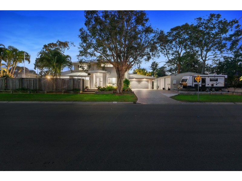 1 Wattle Street, Victoria Point QLD 4165