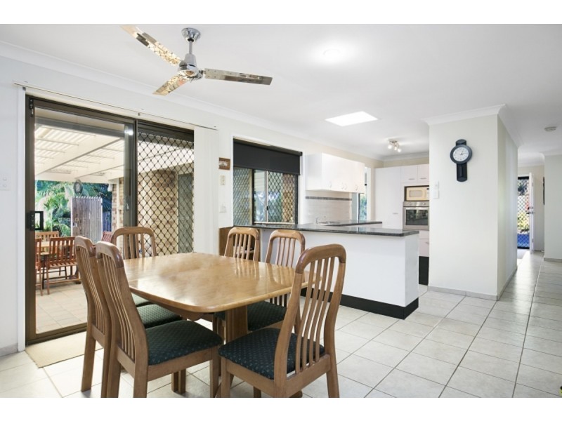 2 Gretel Place, Cleveland QLD 4163