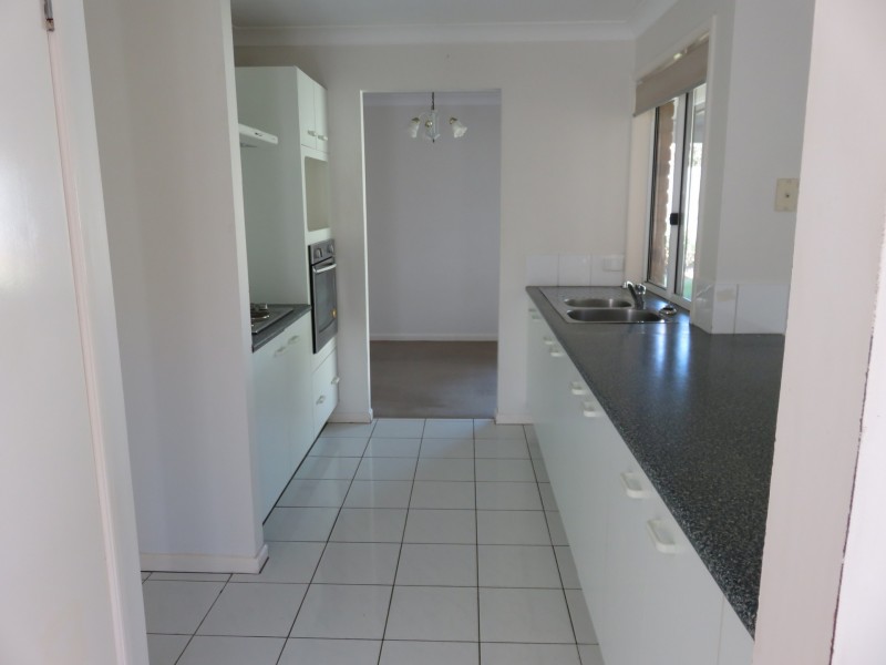 3 Warnick Crt, Victoria Point QLD 4165