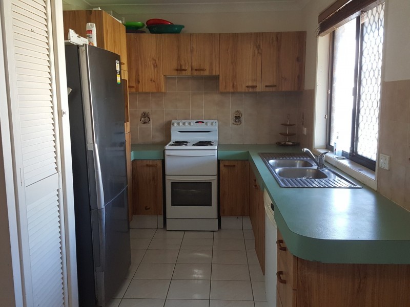 3 Leith St, Birkdale QLD 4159