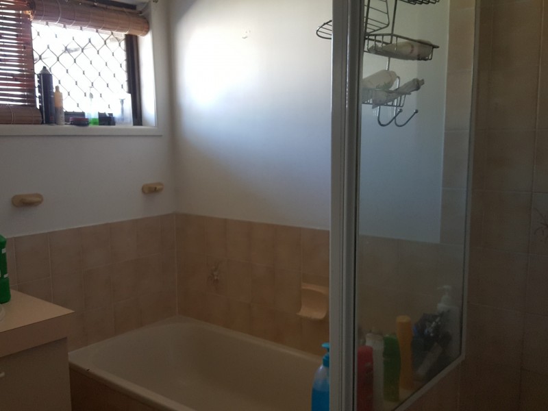 3 Leith St, Birkdale QLD 4159