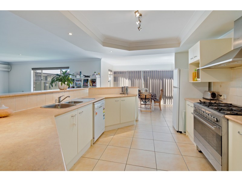 11 Lotus Close, Thornlands QLD 4164