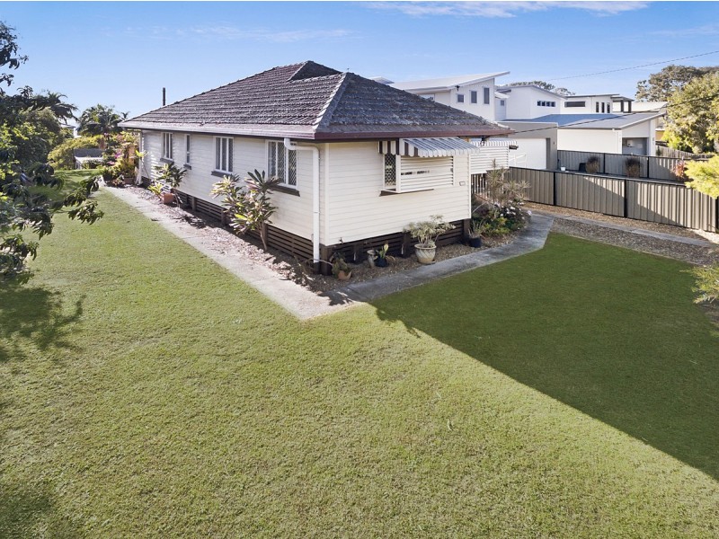 121 Mooroondu Road, Thorneside QLD 4158