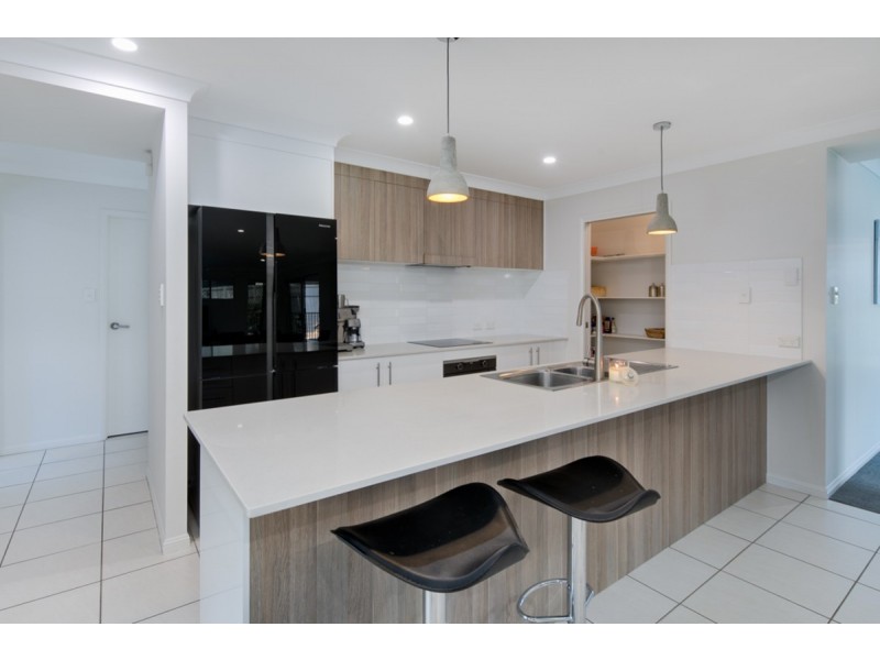 55 Ribonwood Street, Thornlands QLD 4164