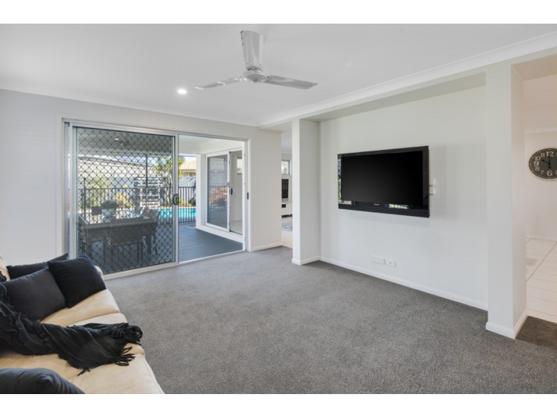 55 Ribonwood Street, Thornlands QLD 4164