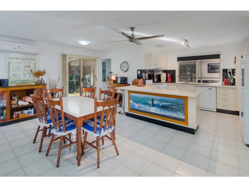 12 Nottingham Drive, Victoria Point QLD 4165