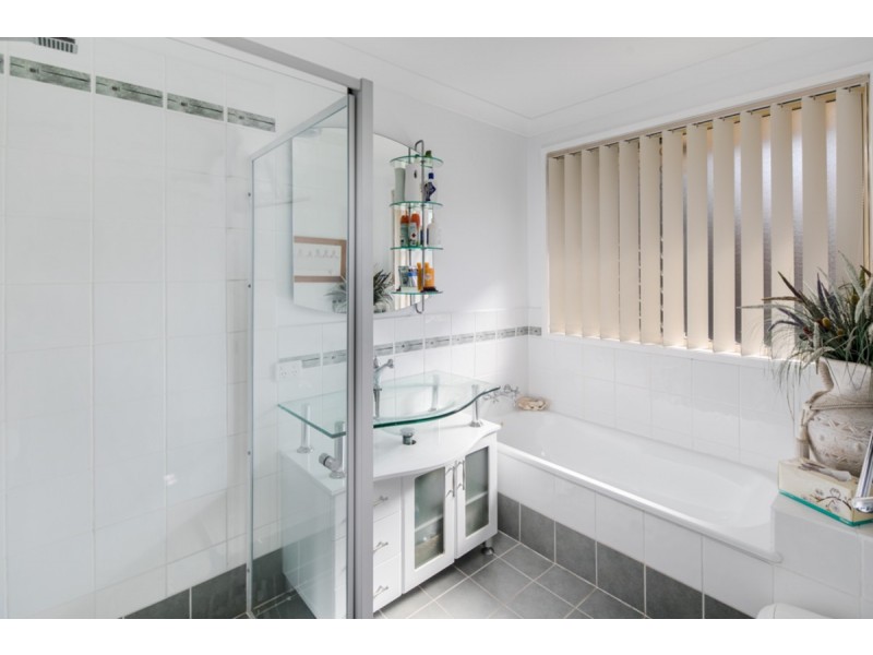 12 Nottingham Drive, Victoria Point QLD 4165