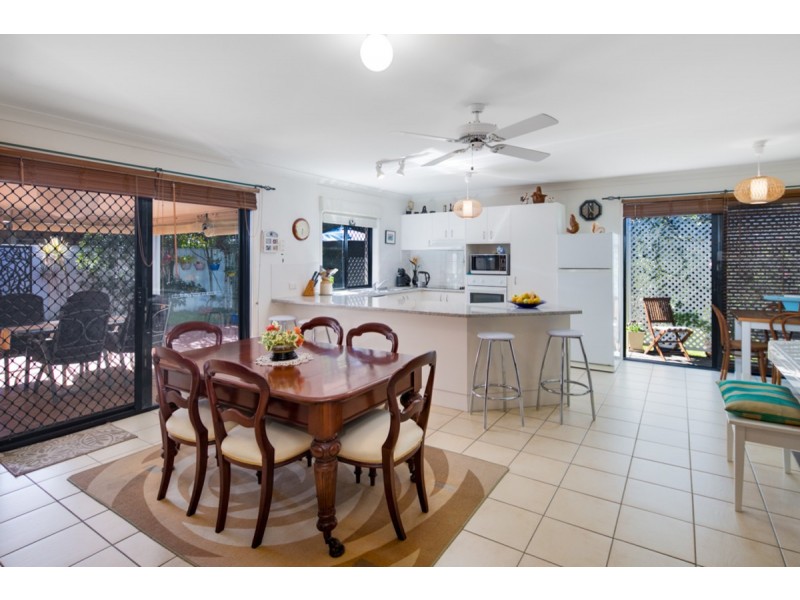 7 Pinelands Circuit, Redland Bay QLD 4165