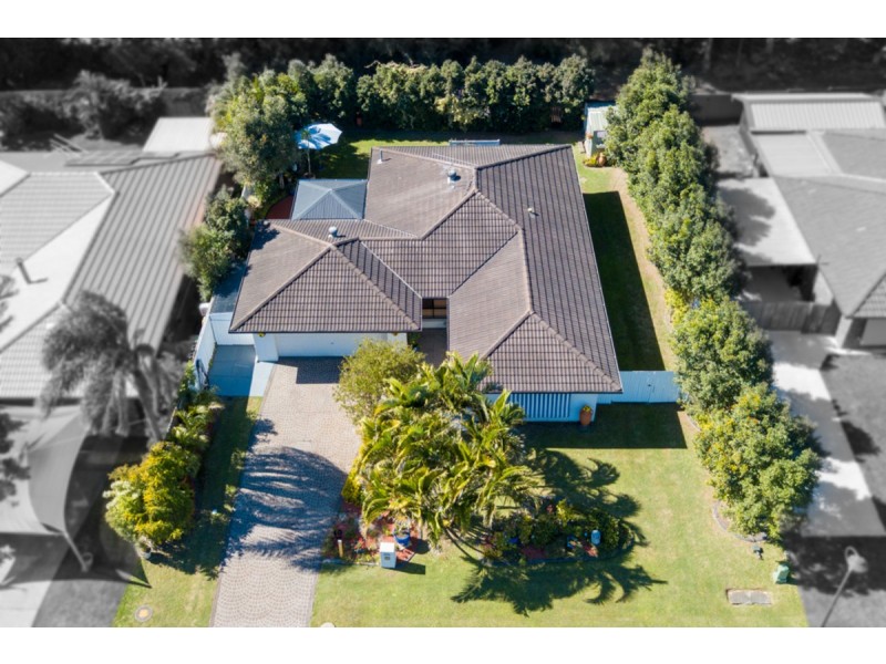 7 Pinelands Circuit, Redland Bay QLD 4165
