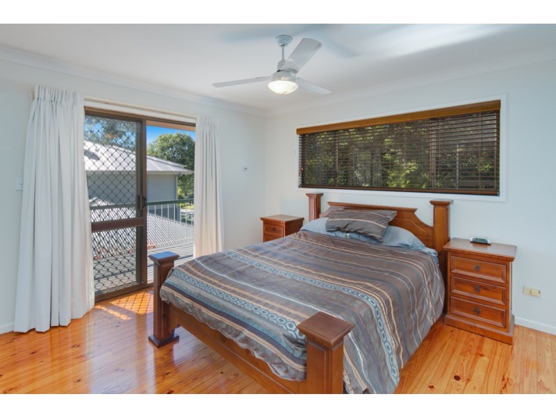 18 Fernbourne Road, Wellington Point QLD 4160