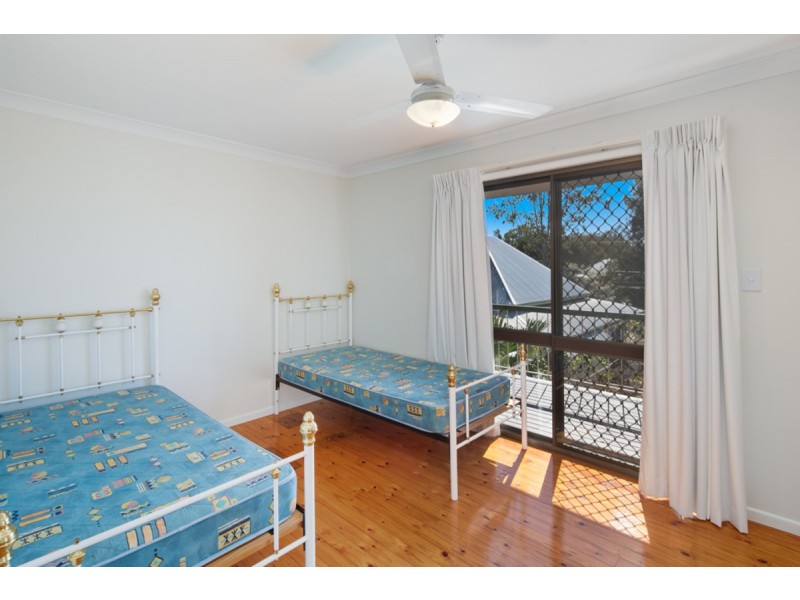 18 Fernbourne Road, Wellington Point QLD 4160