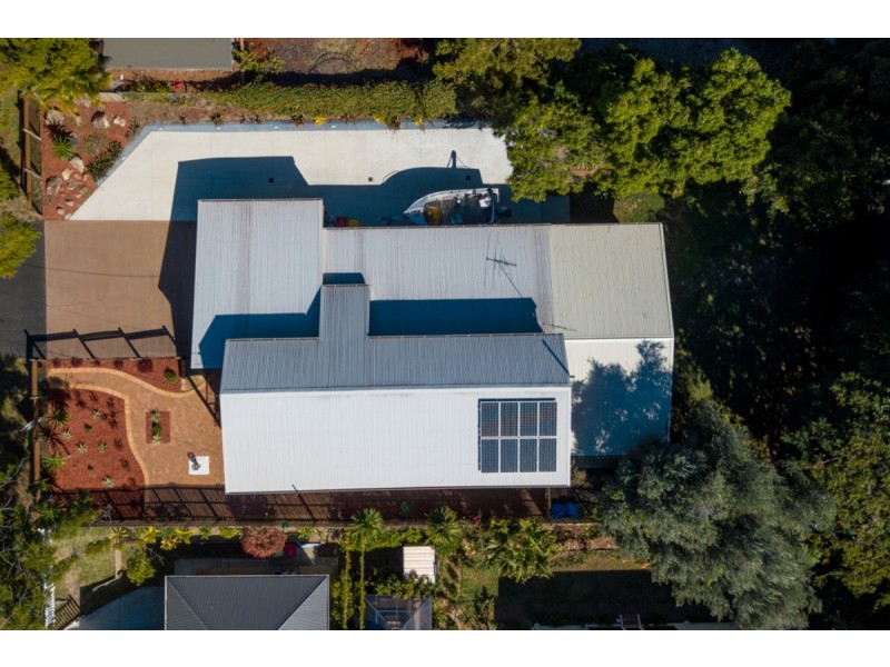 18 Fernbourne Road, Wellington Point QLD 4160