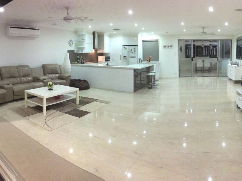 105 Broadwater Terrace, Redland Bay QLD 4165