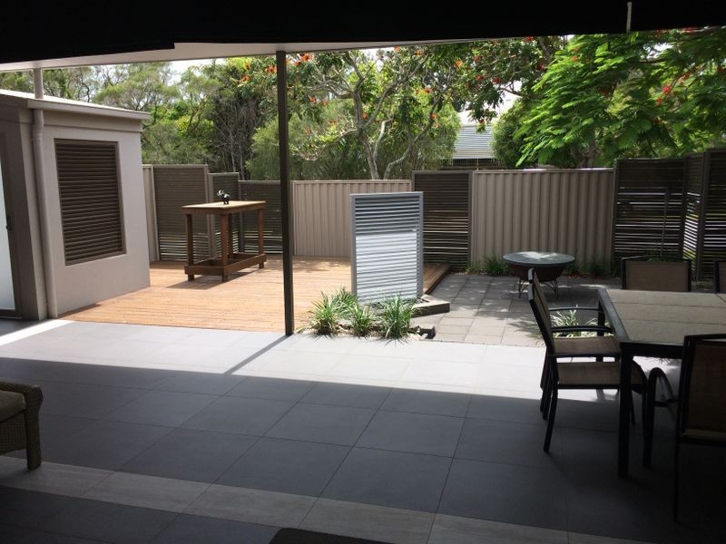 105 Broadwater Terrace, Redland Bay QLD 4165