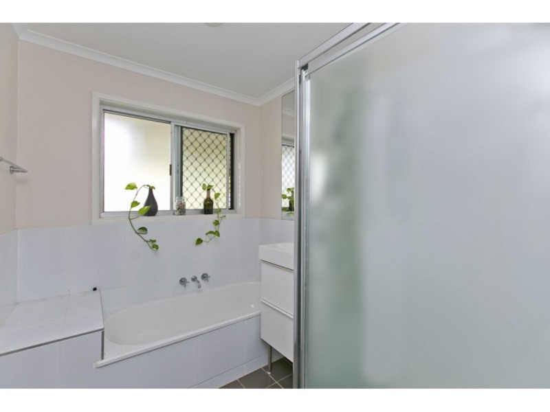 6 Nandeebie Court, Cleveland QLD 4163