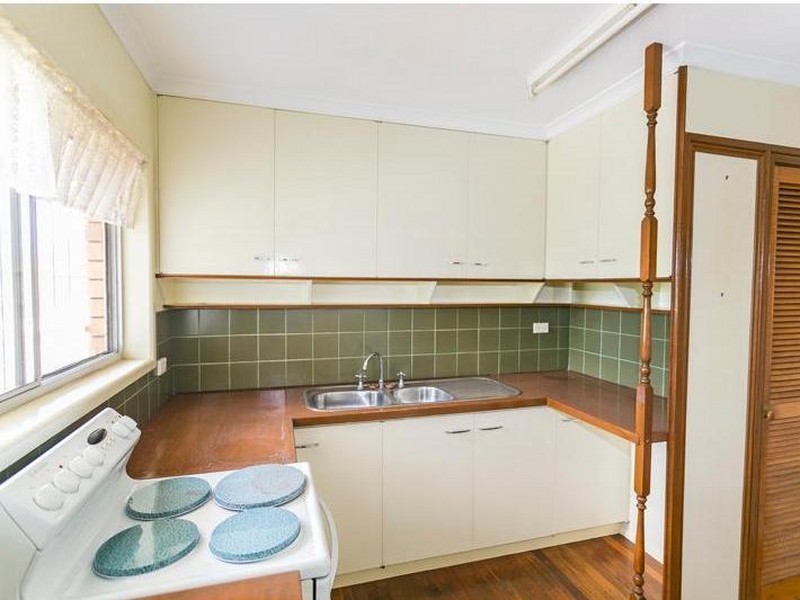 12 Warner Street, Wellington Point QLD 4160