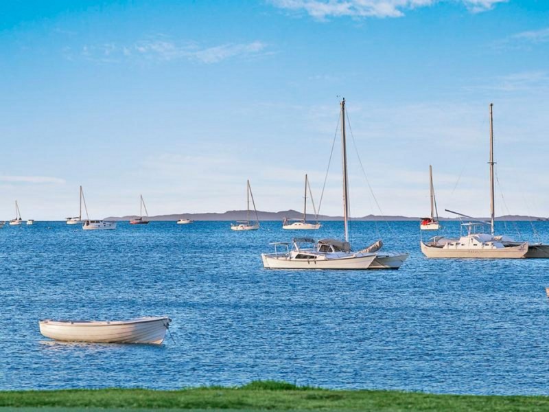 5 Hatchman Street, Victoria Point QLD 4165