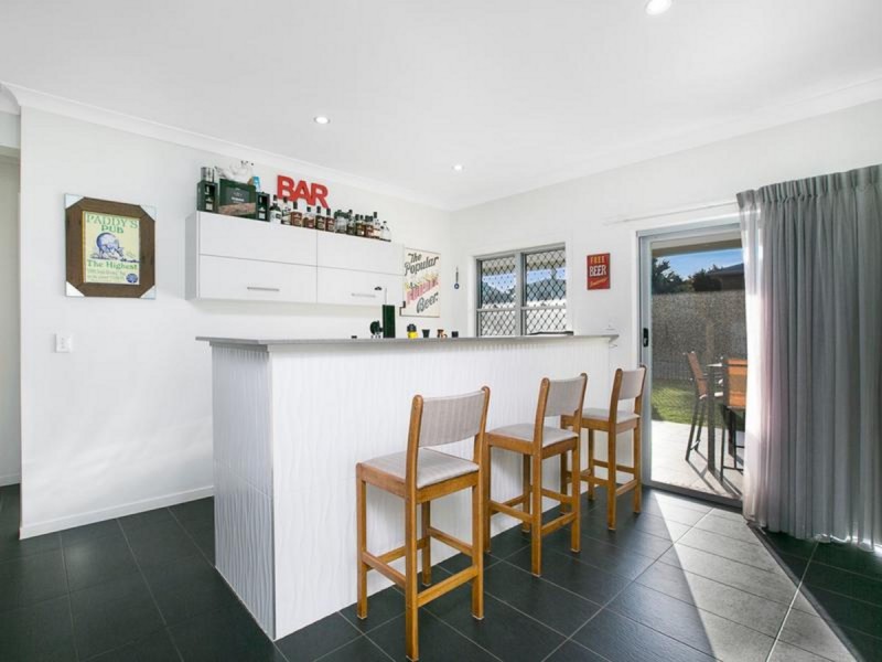 5 Hatchman Street, Victoria Point QLD 4165