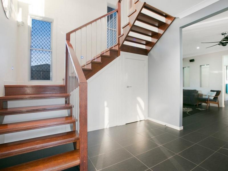 5 Hatchman Street, Victoria Point QLD 4165