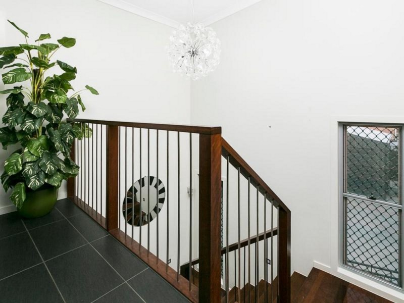 5 Hatchman Street, Victoria Point QLD 4165