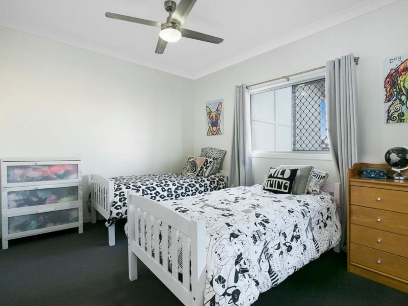 5 Hatchman Street, Victoria Point QLD 4165