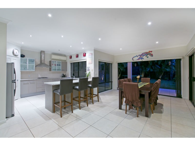 5 Breezeway Close, Wellington Point QLD 4160