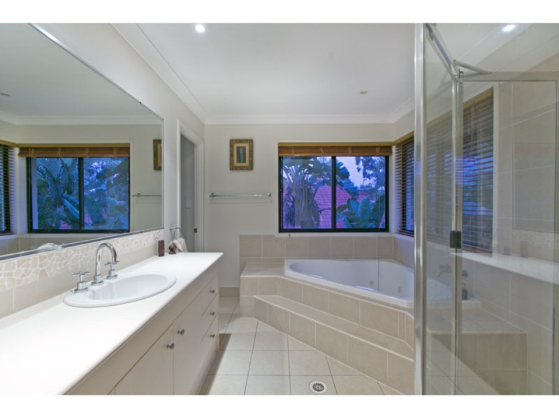 5 Breezeway Close, Wellington Point QLD 4160