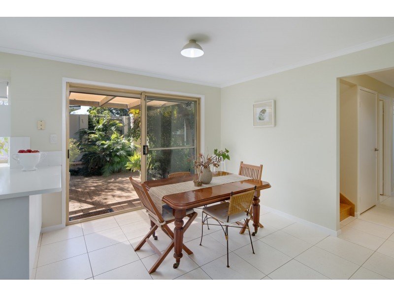 310 Bloomfield Street, Cleveland QLD 4163