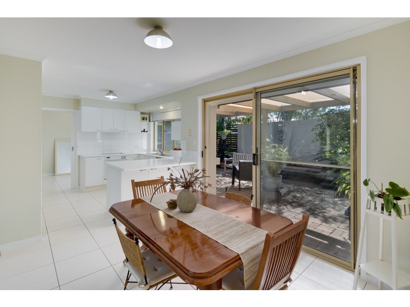 310 Bloomfield Street, Cleveland QLD 4163