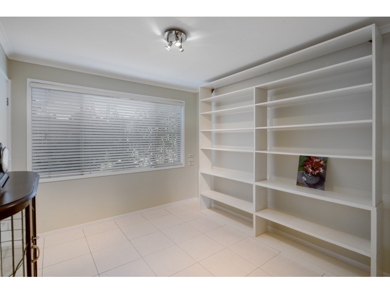 310 Bloomfield Street, Cleveland QLD 4163