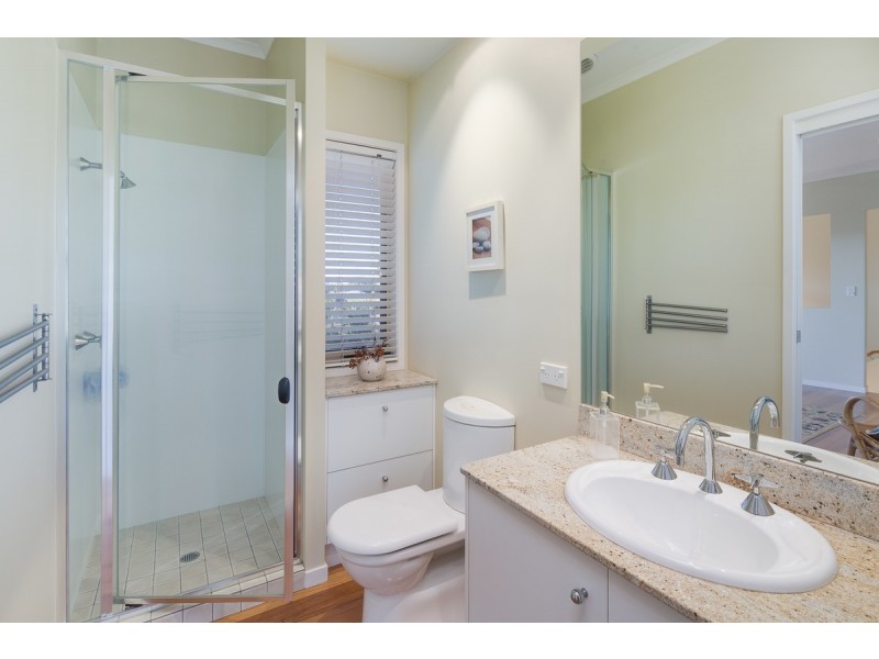 310 Bloomfield Street, Cleveland QLD 4163