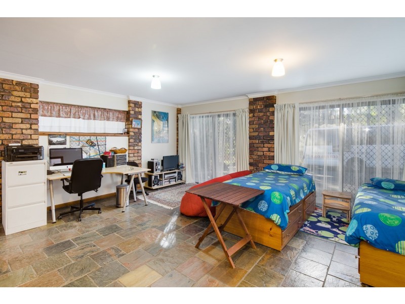 46 Winston Road, Sheldon QLD 4157