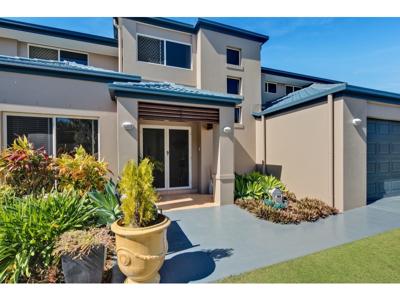 25 Penzance Drive, Redland Bay QLD 4165