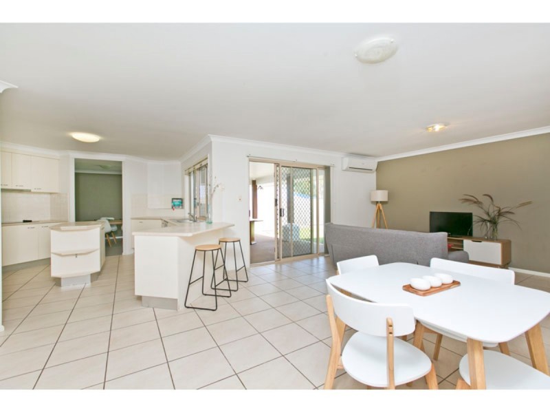 12 Discovery Place, Wellington Point QLD 4160