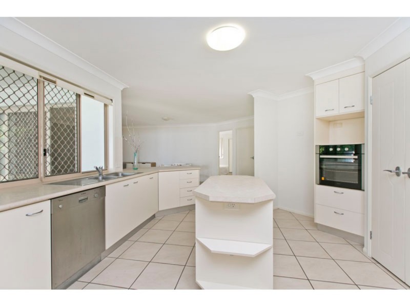 12 Discovery Place, Wellington Point QLD 4160