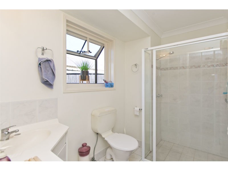 11 Sunningdale Drive, Redland Bay QLD 4165