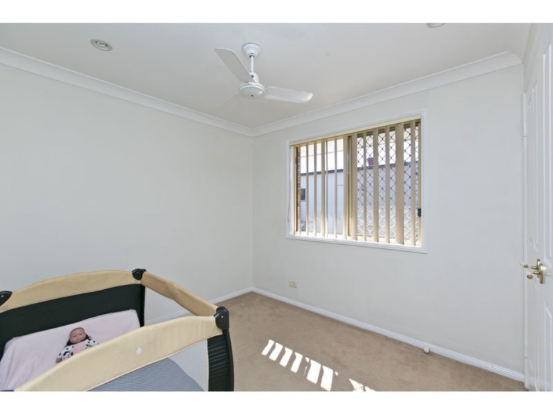 11 Sunningdale Drive, Redland Bay QLD 4165