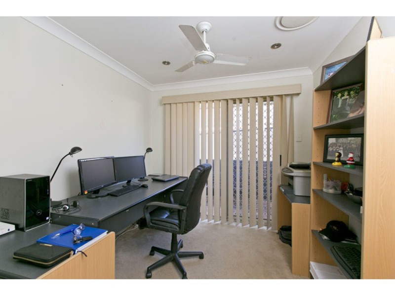 11 Sunningdale Drive, Redland Bay QLD 4165