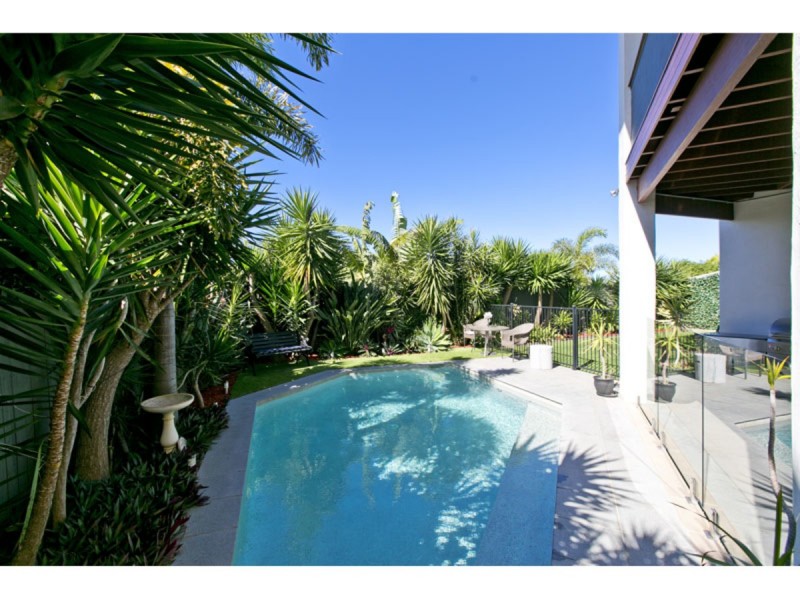 69 Spinnaker Circuit, Redland Bay QLD 4165