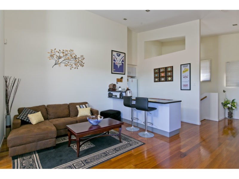 69 Spinnaker Circuit, Redland Bay QLD 4165