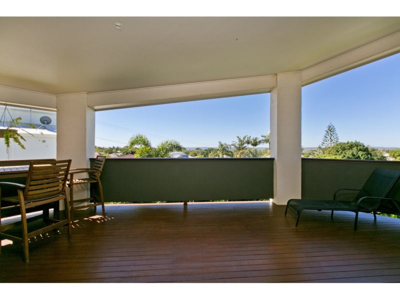 69 Spinnaker Circuit, Redland Bay QLD 4165