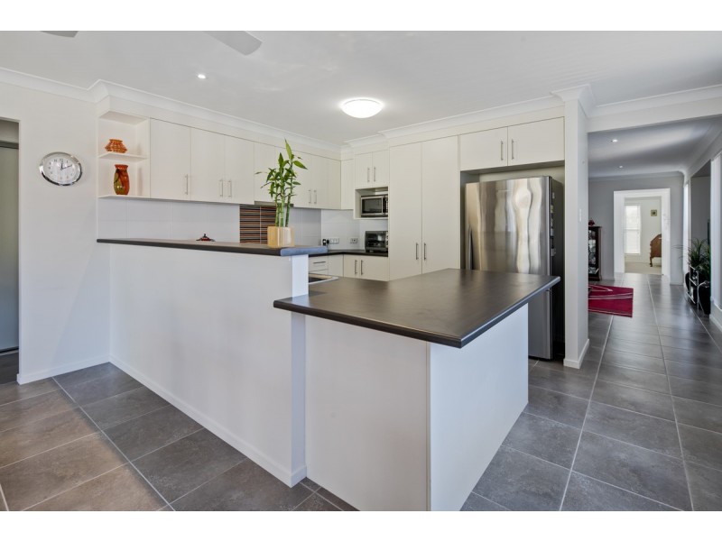 14 McCullagh Street, Cleveland QLD 4163